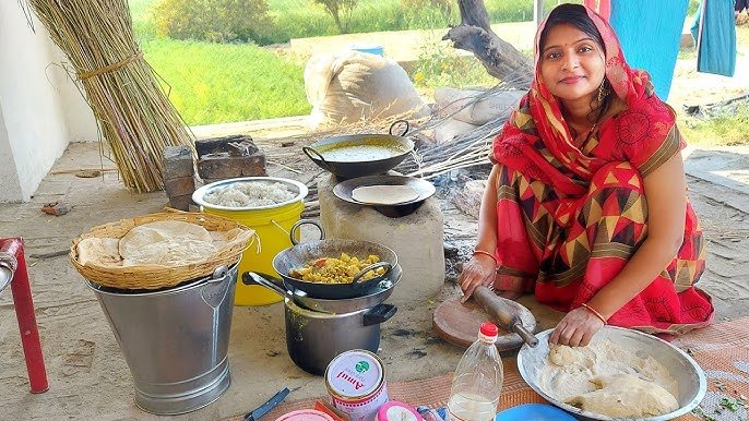 2025 में बिना होटल खोले करोड़ों कमाएं, ऐसे शुरू करें अपना Cloud Kitchen Business घर बैठे